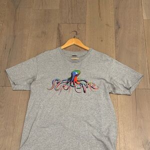 Supreme Heather Gray T-Shirt with Red Box Logo Tag